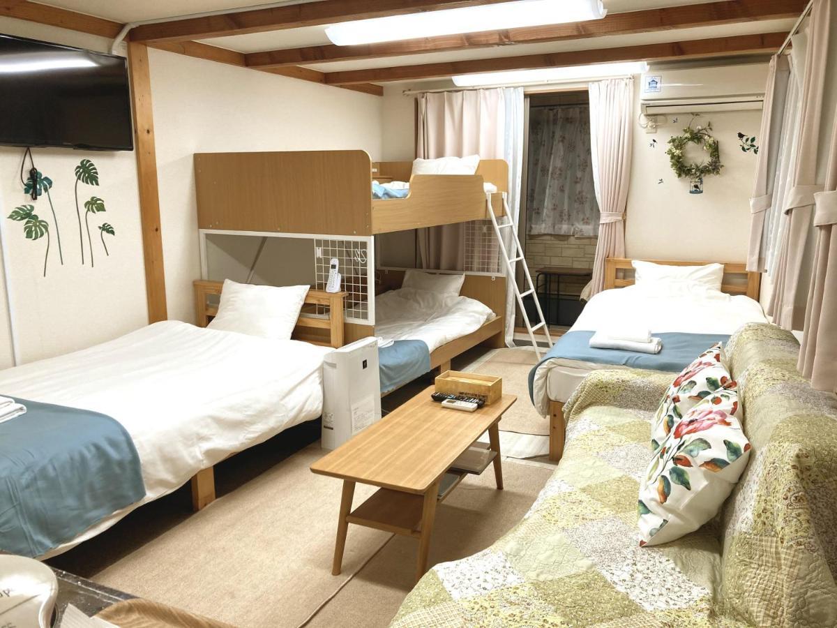 The Familiar Inn ー 旅館ホテル業 โอซาก้า ภายนอก รูปภาพ